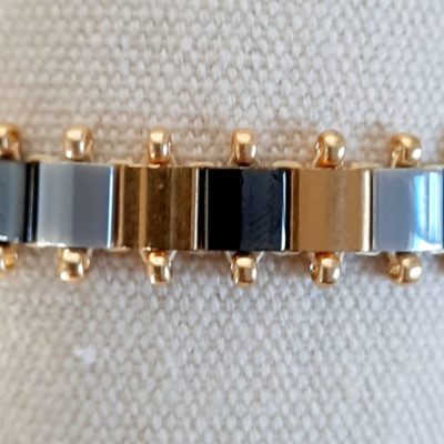 Bracelet pierres plates